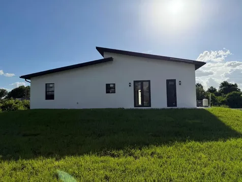 515 Kingsbury Lane Lehigh Acres FL 33974