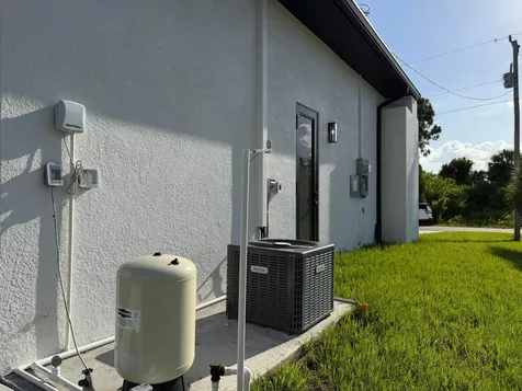 515 Kingsbury Lane Lehigh Acres FL 33974