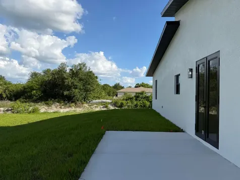 515 Kingsbury Lane Lehigh Acres FL 33974