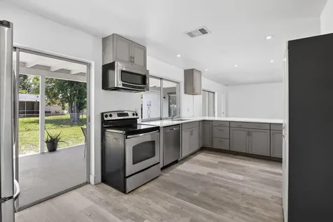 5804 NW 14th Street Sunrise FL 33313