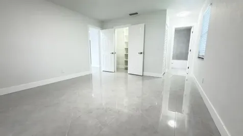 712 E Boulevard Chatelaine Delray Beach FL 33445
