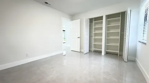 712 E Boulevard Chatelaine Delray Beach FL 33445