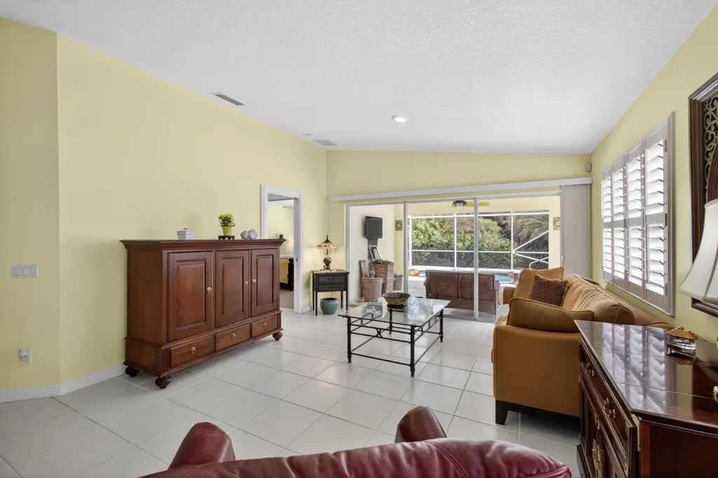 8522 SE Retreat Drive Hobe Sound FL 33455