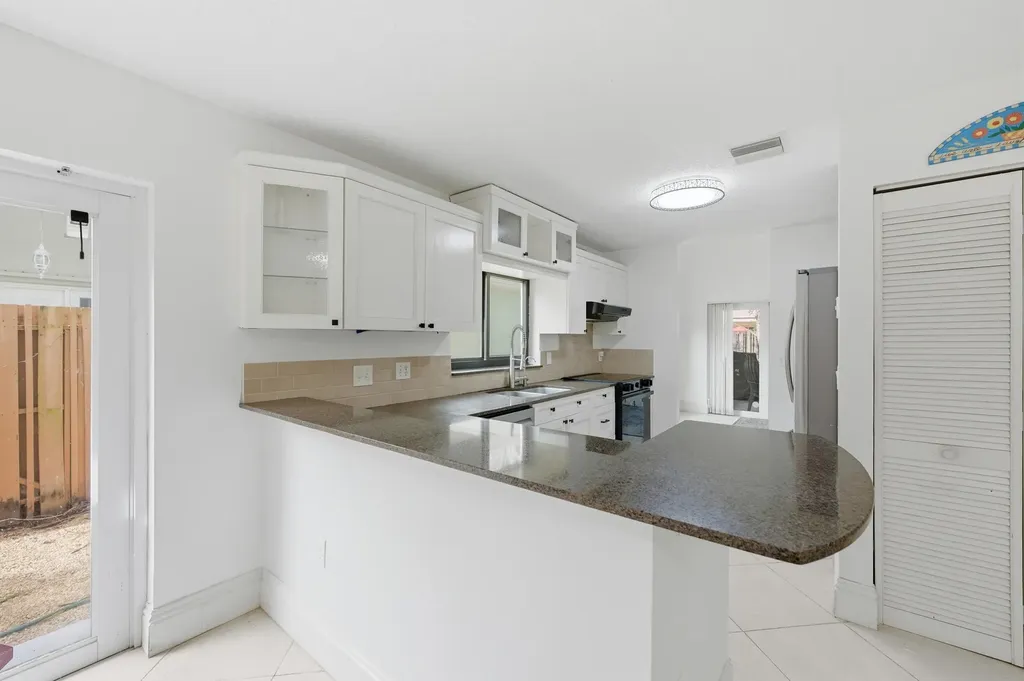 7680 NW 61st Terrace Parkland FL 33067