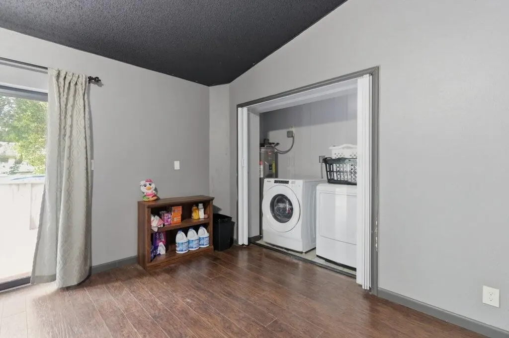 16888 Hialeah Drive W The Acreage FL 33470