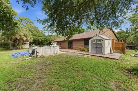 16888 Hialeah Drive W The Acreage FL 33470