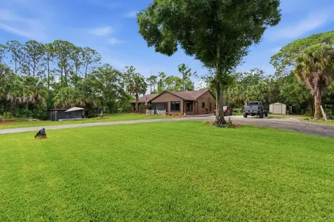 16888 Hialeah Drive W The Acreage FL 33470