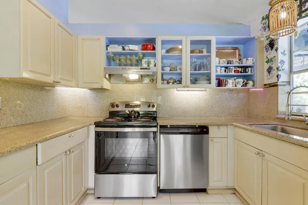 17146 79th Court N The Acreage FL 33470