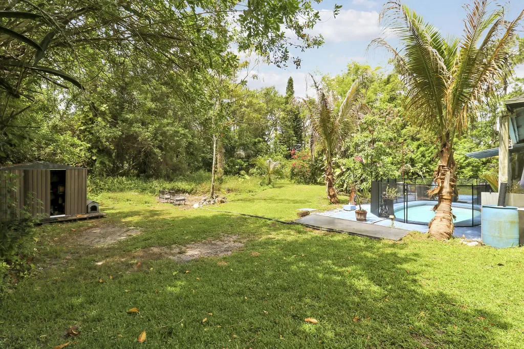 17146 79th Court N The Acreage FL 33470