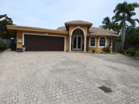 2108 NE 22nd Street Wilton Manors FL 33305