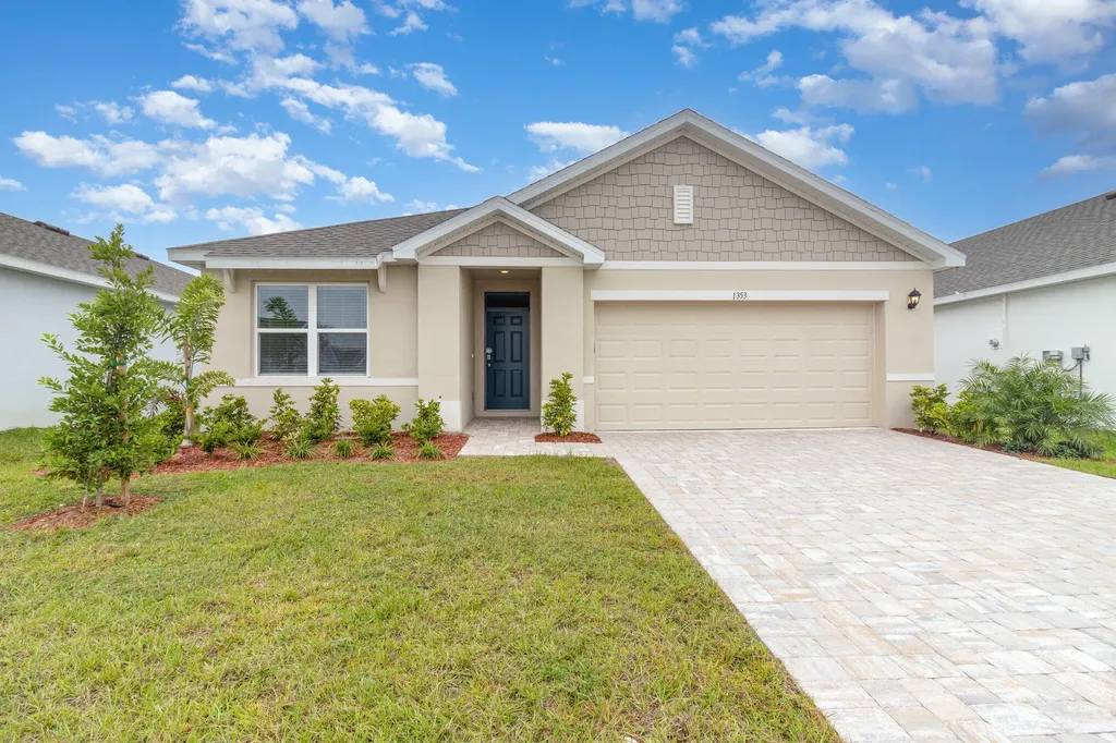 9061 Venetian Square Vero Beach FL 32966