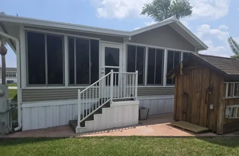 6431 SE 53rd Street Okeechobee FL 34974