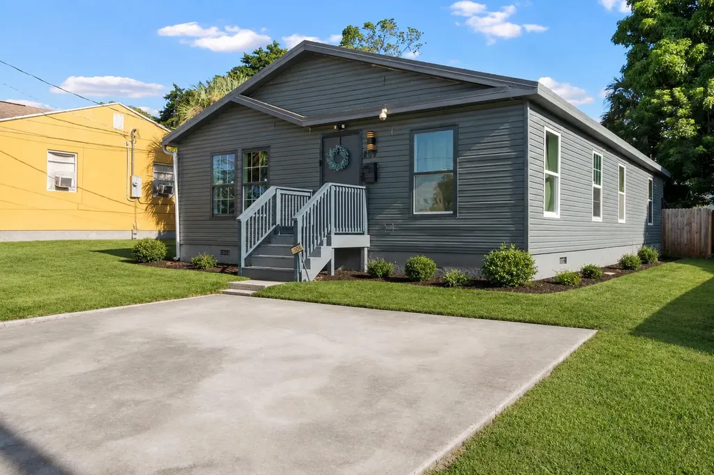 807 Grant Street West Palm Beach FL 33407