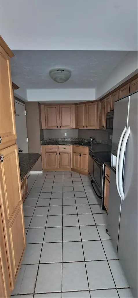 2425 Presidential Way West Palm Beach FL 33401