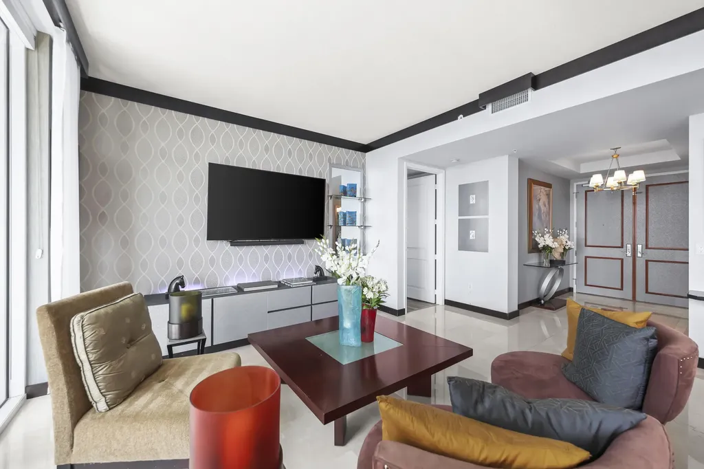 347 N New River Drive E Fort Lauderdale FL 33301