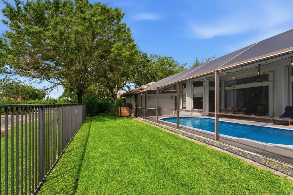 4911 NW 96th Drive Coral Springs FL 33076