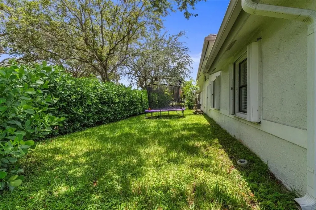 4911 NW 96th Drive Coral Springs FL 33076