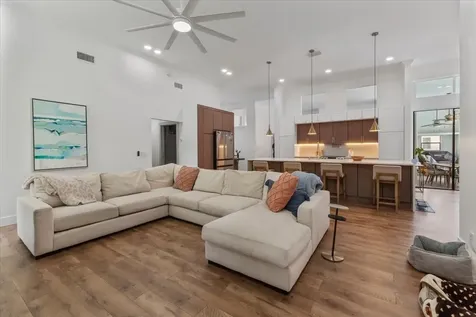 4911 NW 96th Drive Coral Springs FL 33076