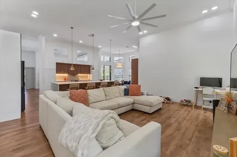 4911 NW 96th Drive Coral Springs FL 33076