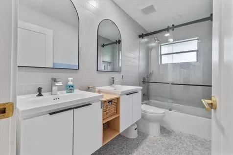 4911 NW 96th Drive Coral Springs FL 33076