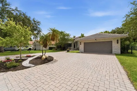 4911 NW 96th Drive Coral Springs FL 33076