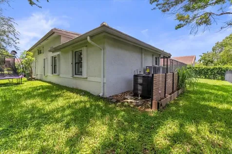 4911 NW 96th Drive Coral Springs FL 33076