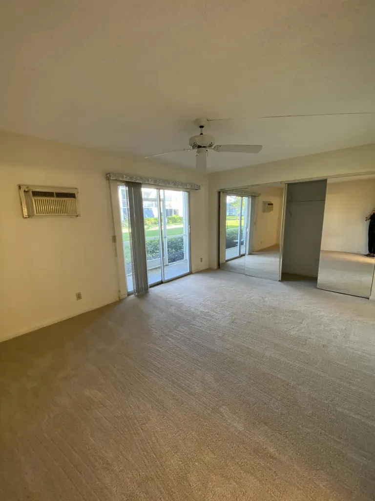 429 Fanshaw Boca Raton FL 33434