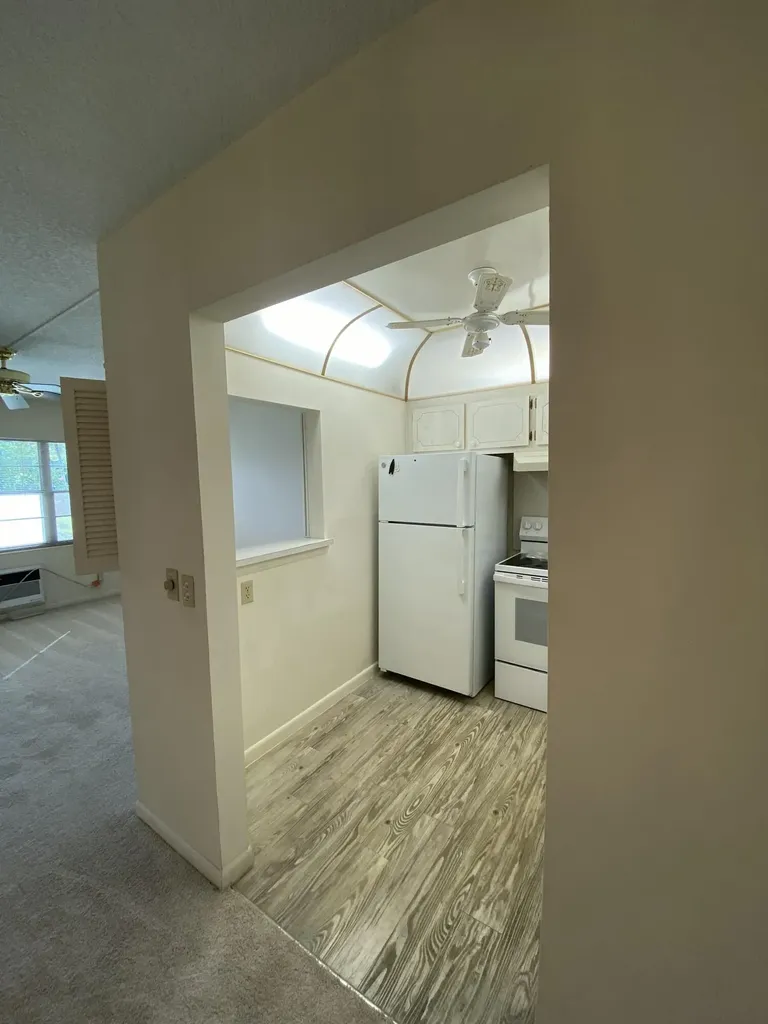 429 Fanshaw Boca Raton FL 33434