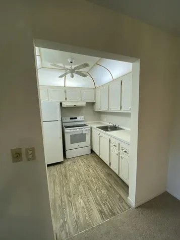 429 Fanshaw Boca Raton FL 33434