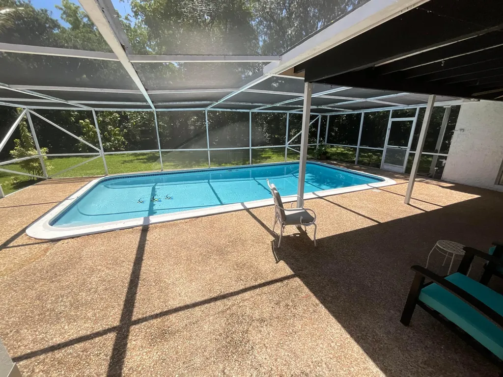 3205 NW 87th Avenue Coral Springs FL 33065