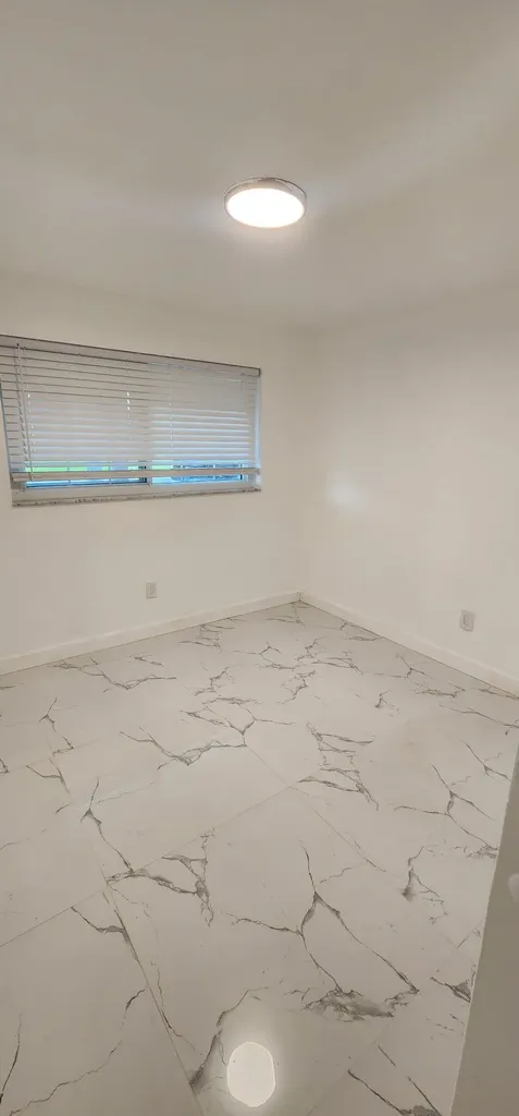 3205 NW 87th Avenue Coral Springs FL 33065