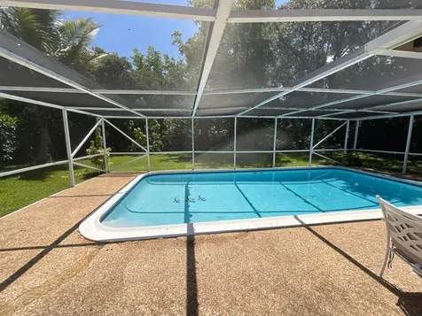 3205 NW 87th Avenue Coral Springs FL 33065