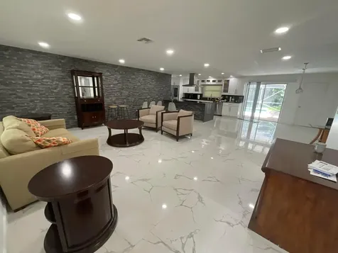 3205 NW 87th Avenue Coral Springs FL 33065