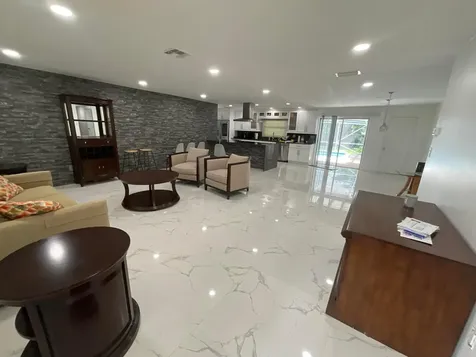 3205 NW 87th Avenue Coral Springs FL 33065