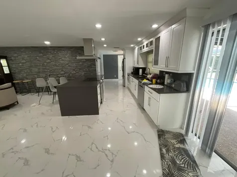 3205 NW 87th Avenue Coral Springs FL 33065