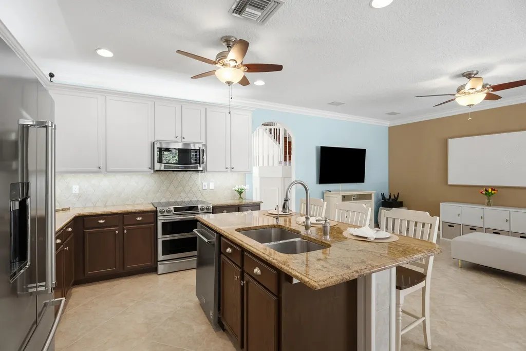 126 Hidden Hollow Drive Palm Beach Gardens FL 33418