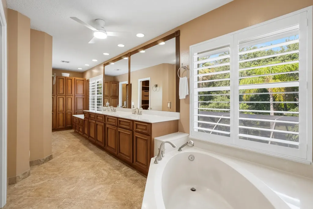126 Hidden Hollow Drive Palm Beach Gardens FL 33418