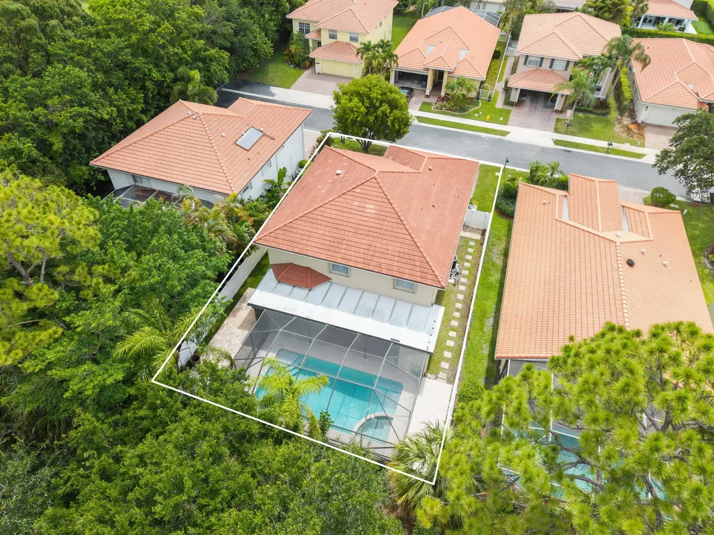 126 Hidden Hollow Drive Palm Beach Gardens FL 33418
