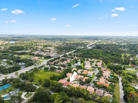 126 Hidden Hollow Drive Palm Beach Gardens FL 33418