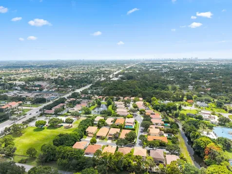 126 Hidden Hollow Drive Palm Beach Gardens FL 33418