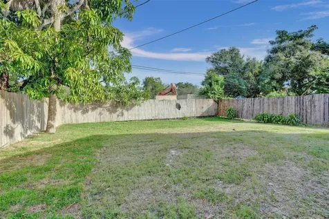 512 NW 15th Terrace Fort Lauderdale FL 33311