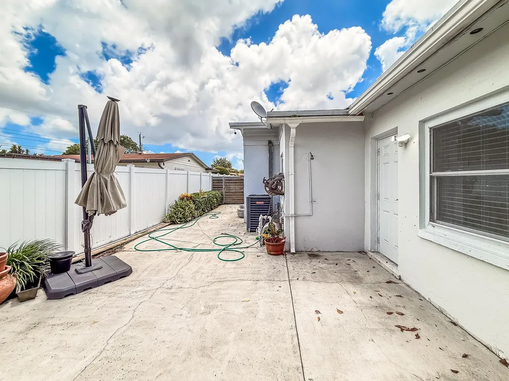1200 NW 76th Avenue Hollywood FL 33024