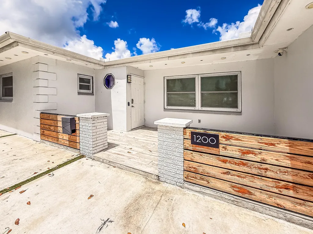 1200 NW 76th Avenue Hollywood FL 33024