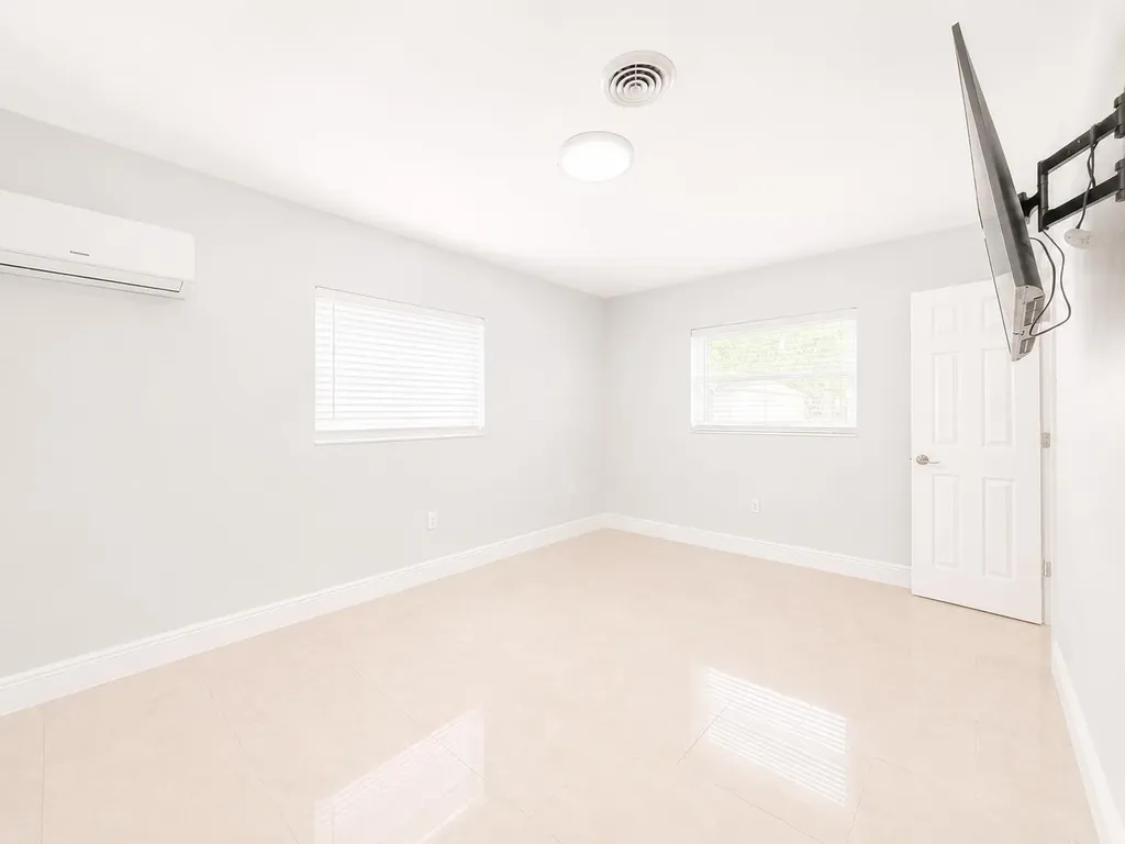1200 NW 76th Avenue Hollywood FL 33024