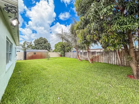 1200 NW 76th Avenue Hollywood FL 33024