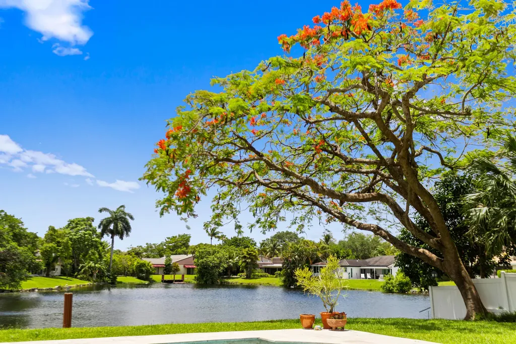 8540 N Lake Dasha Drive Plantation FL 33324
