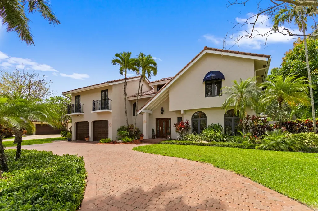 8540 N Lake Dasha Drive Plantation FL 33324