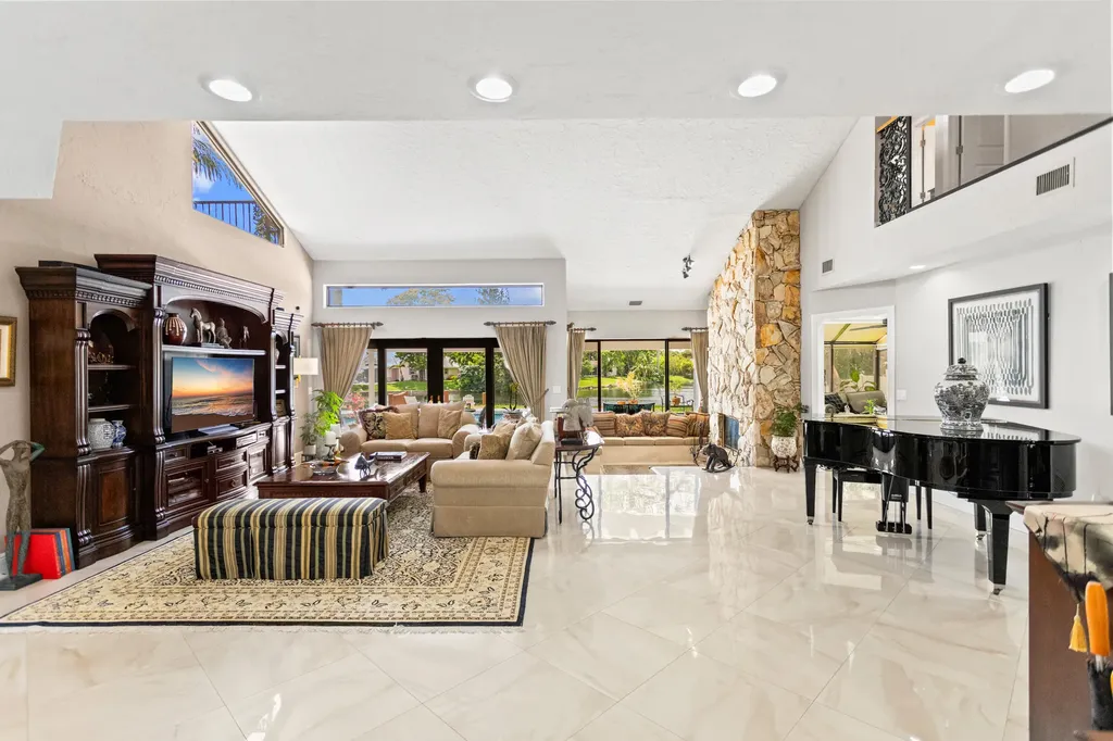 8540 N Lake Dasha Drive Plantation FL 33324