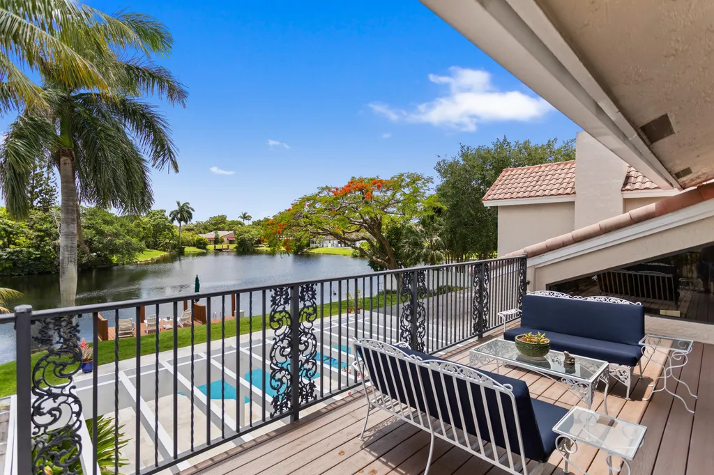 8540 N Lake Dasha Drive Plantation FL 33324