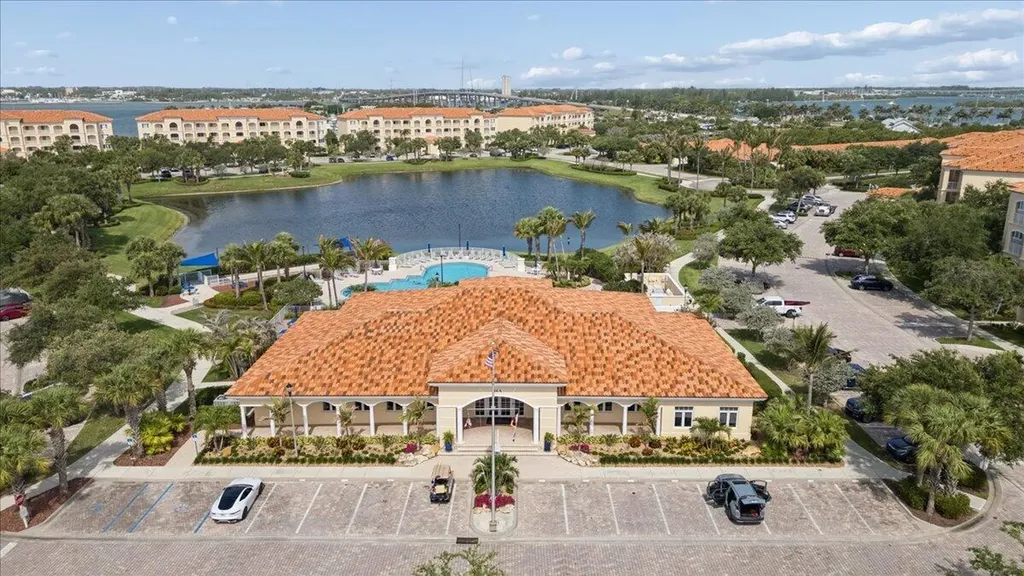 19 W Harbour Isle Drive Drive W Fort Pierce FL 34949